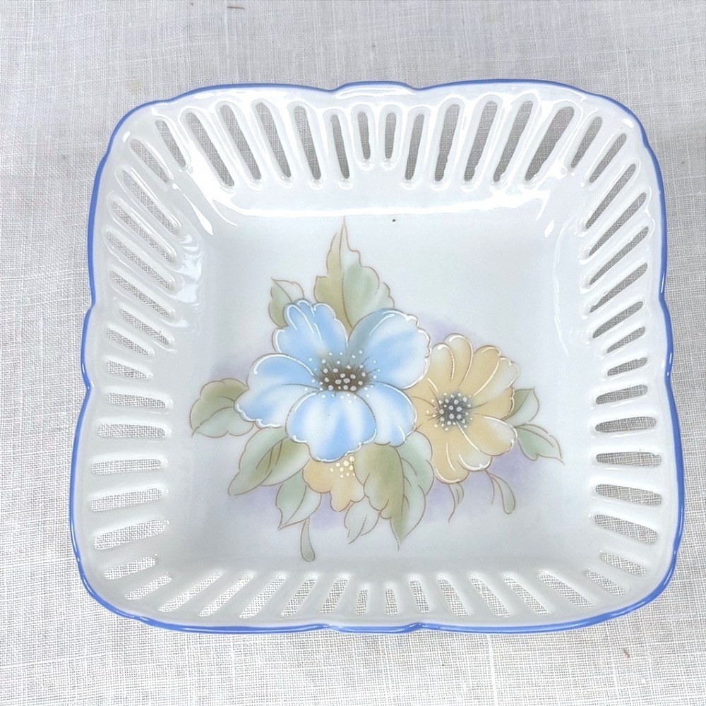 Reutter Porzellan West Germany Reticulated Floral Porcelain Trinket Dish